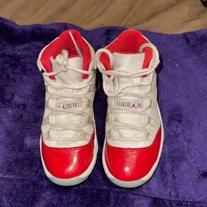 Kids cherry red 11